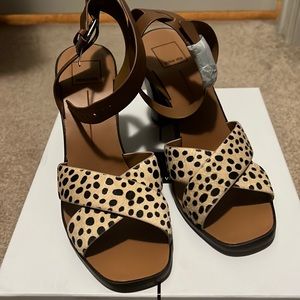 Dolce vita Nala Leopard Calf Hair size 10